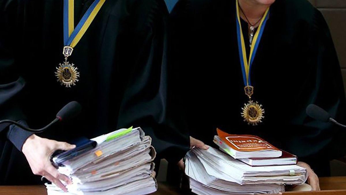 Конституционный кризис: о кандидатах на должности в судебной власти Конституционный кризис: о кандидатах на должности в судебной власти