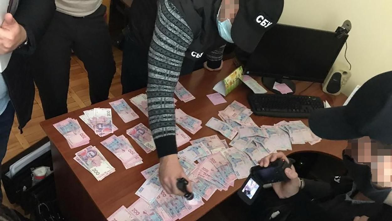 Обшуки Суспільного в Івано-Франківську: затримали менеджерку Обшуки Суспільного в Івано-Франківську: затримали менеджерку