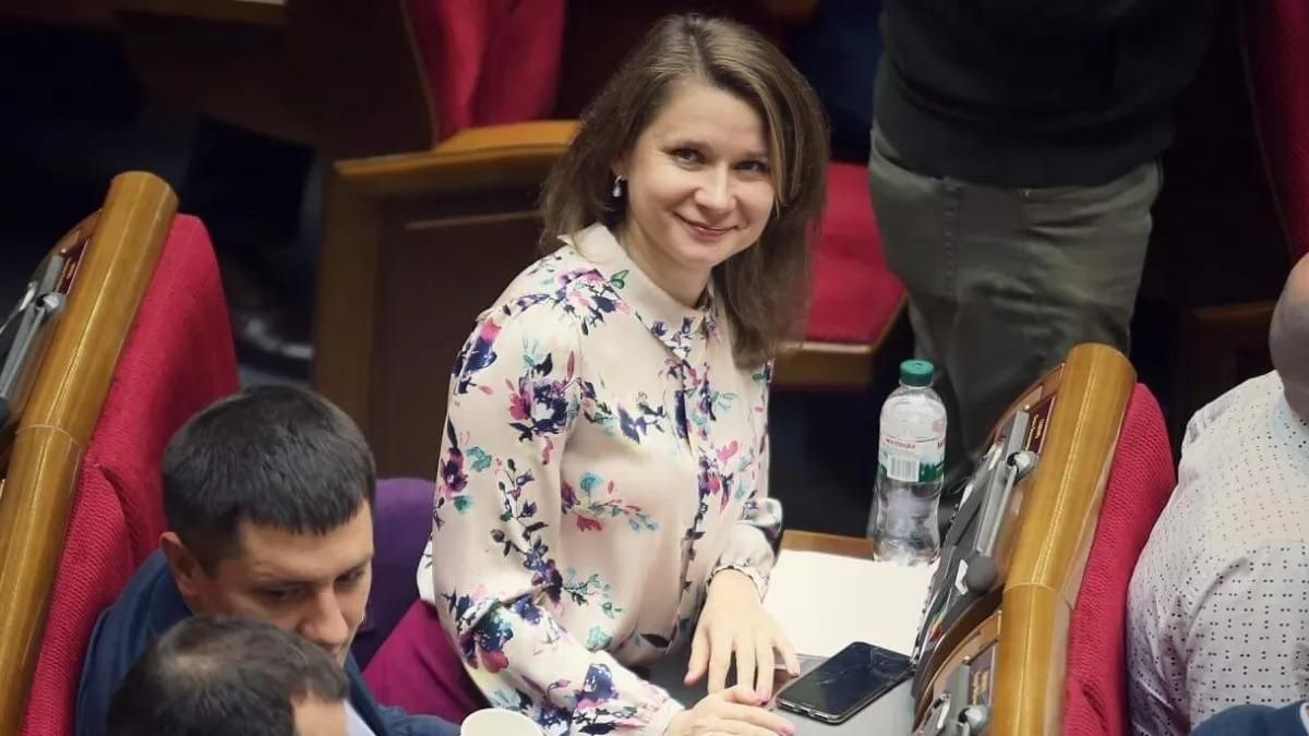 Отмена заключения за ложное декларирование: почему Слуга народа прибегла к такому шагу Отмена заключения за ложное декларирование: почему Слуга народа прибегла к такому шагу