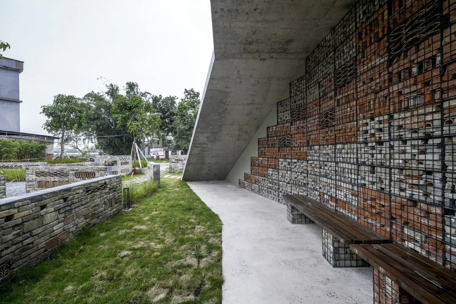 Оновлений туалет: нові матеріали не використовувалися / Фото archdaily Оновлений туалет: нові матеріали не використовувалися / Фото archdaily