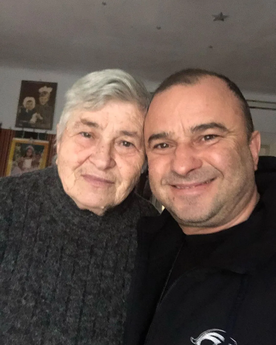 Віктор Павлік з мамою