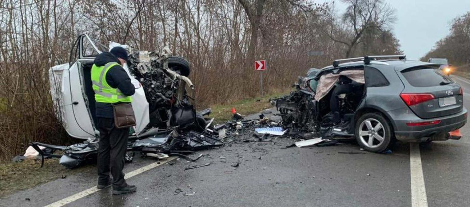 У смертельній ДТП на Львівщині 03.12.2020 загинули 3 людей: фото автотрощі У смертельній ДТП на Львівщині 03.12.2020 загинули 3 людей: фото автотрощі