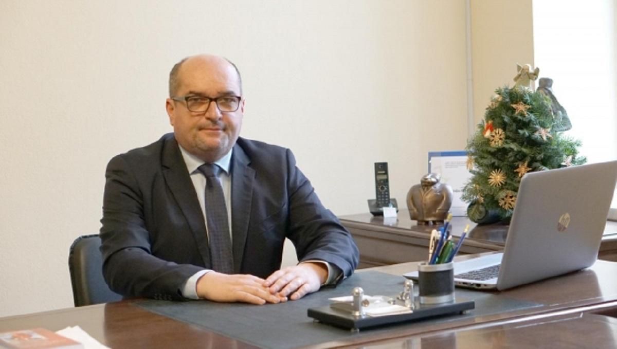 Голові Партії угорців України Василю Брензовичу готують підозру Голові Партії угорців України Василю Брензовичу готують підозру