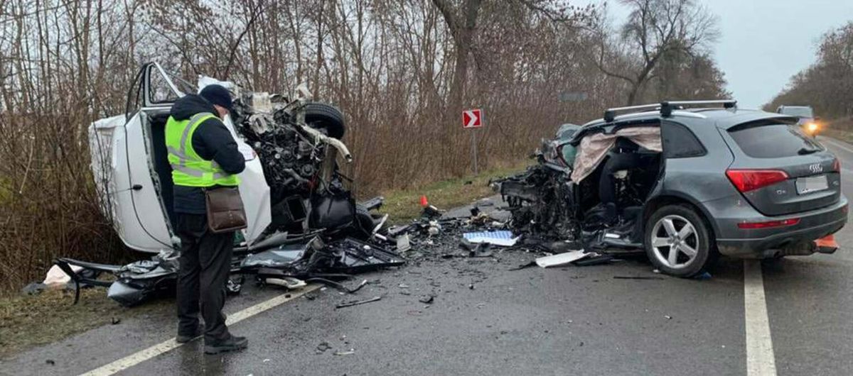 В смертельном ДТП на Львовщине 03.12.2020 погибли 3 человека: фото с места аварии