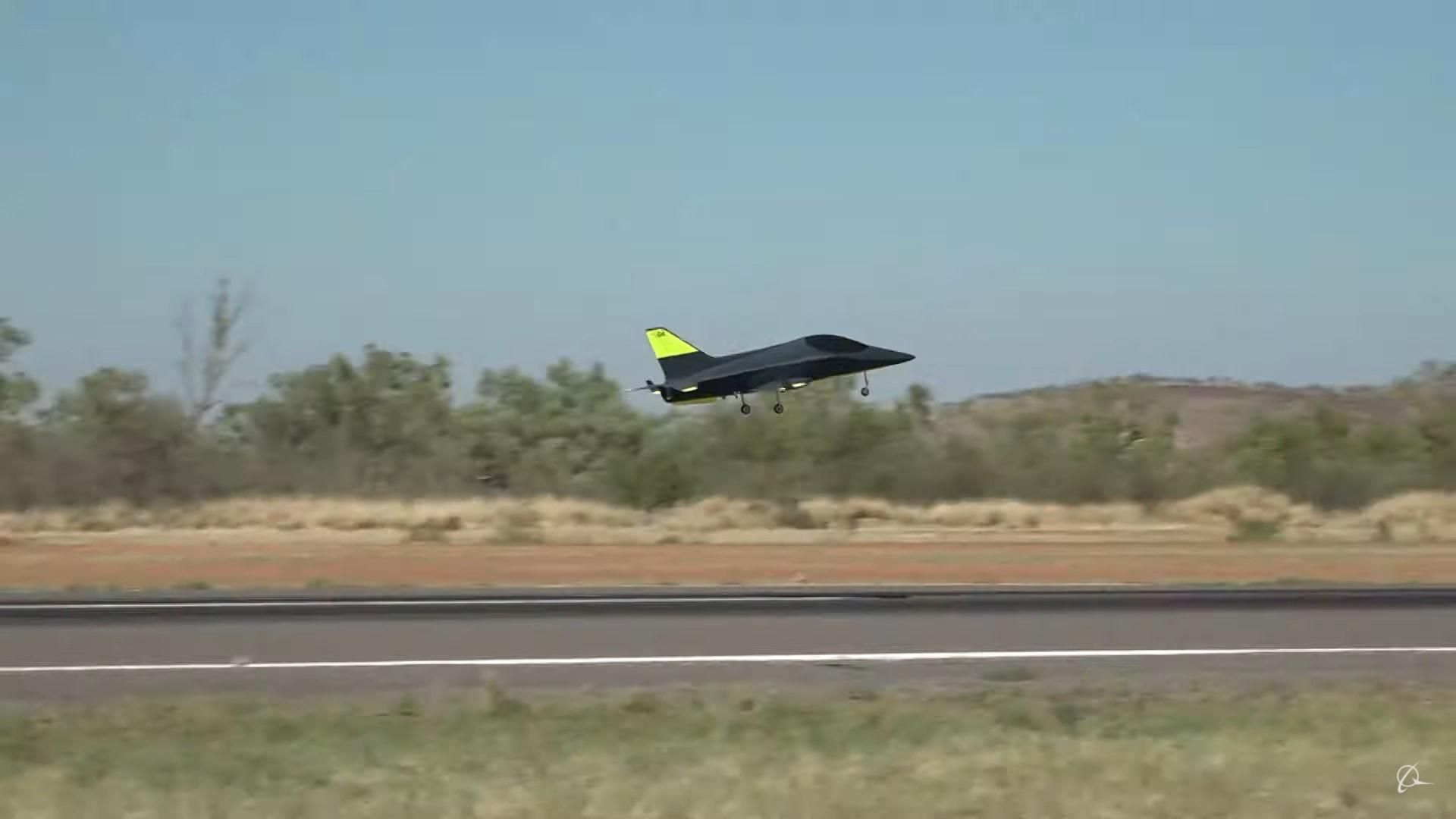 Boeing испытала автономные самолеты под управлением ИИ Boeing испытала автономные самолеты под управлением ИИ