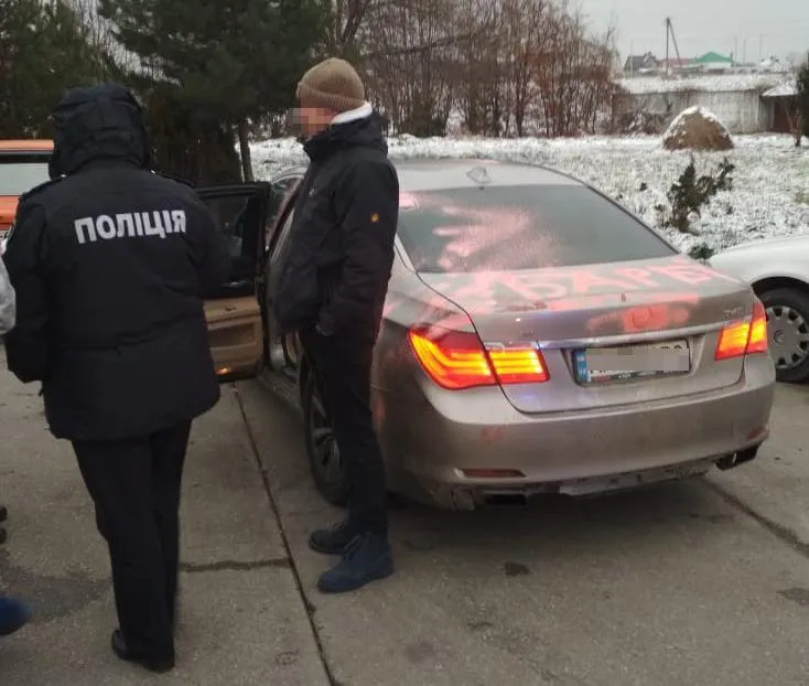 Імітували викрадення людини: дрогобицьким пранкерам загрожує штраф – фото Імітували викрадення людини: дрогобицьким пранкерам загрожує штраф – фото