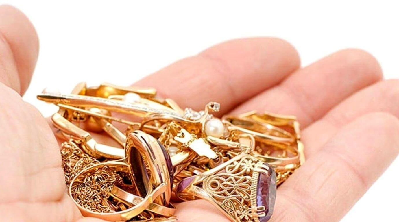 Ограбление на Кубани: ломбард ограбили под гимн России Ограбление на Кубани: ломбард ограбили под гимн России