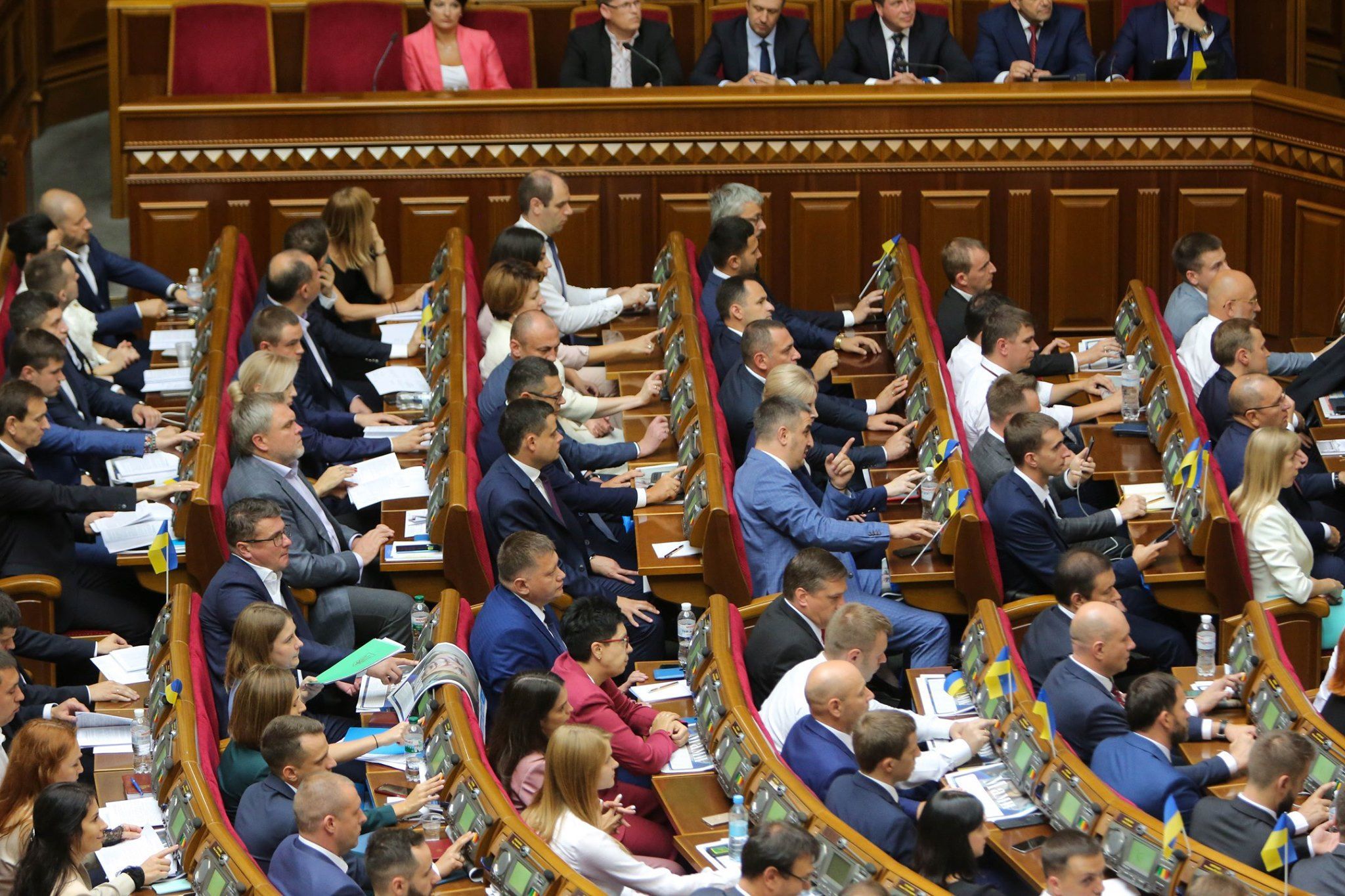 Слуги народу можуть втратити монобільшість у Раді та створити нову коаліцію: з якими партіями Слуги народу можуть втратити монобільшість у Раді та створити нову коаліцію: з якими партіями