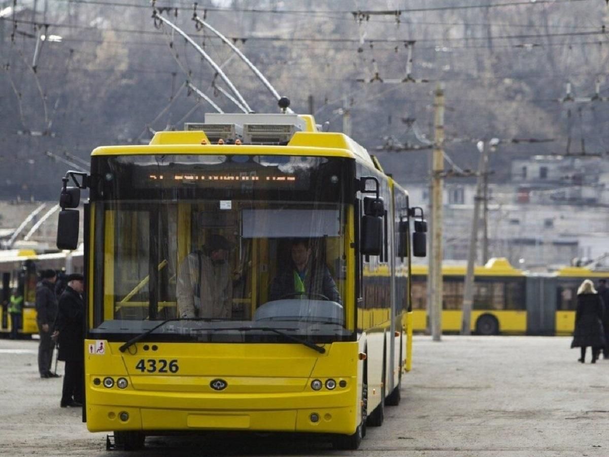 Під час локдауну транспорт зупиняти не будуть, – Шмигаль