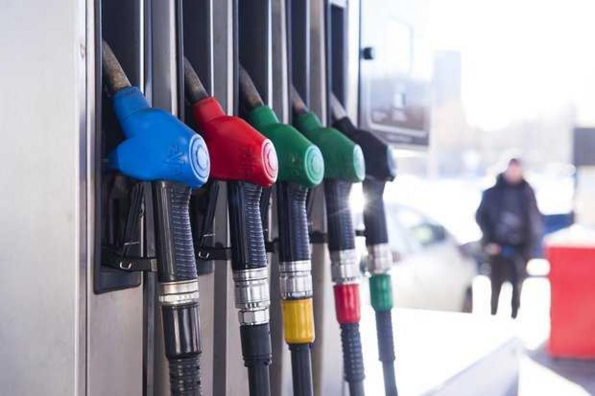 Цена на бензин AMIC, Glusco, OKKO, WOG, UPG выросла: новые цены