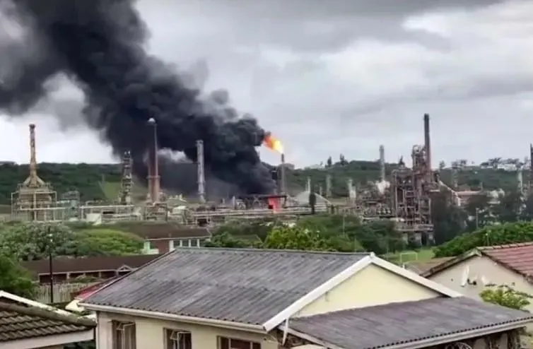 Вибух на нафтовому підприємстві Вибух на нафтовому підприємстві