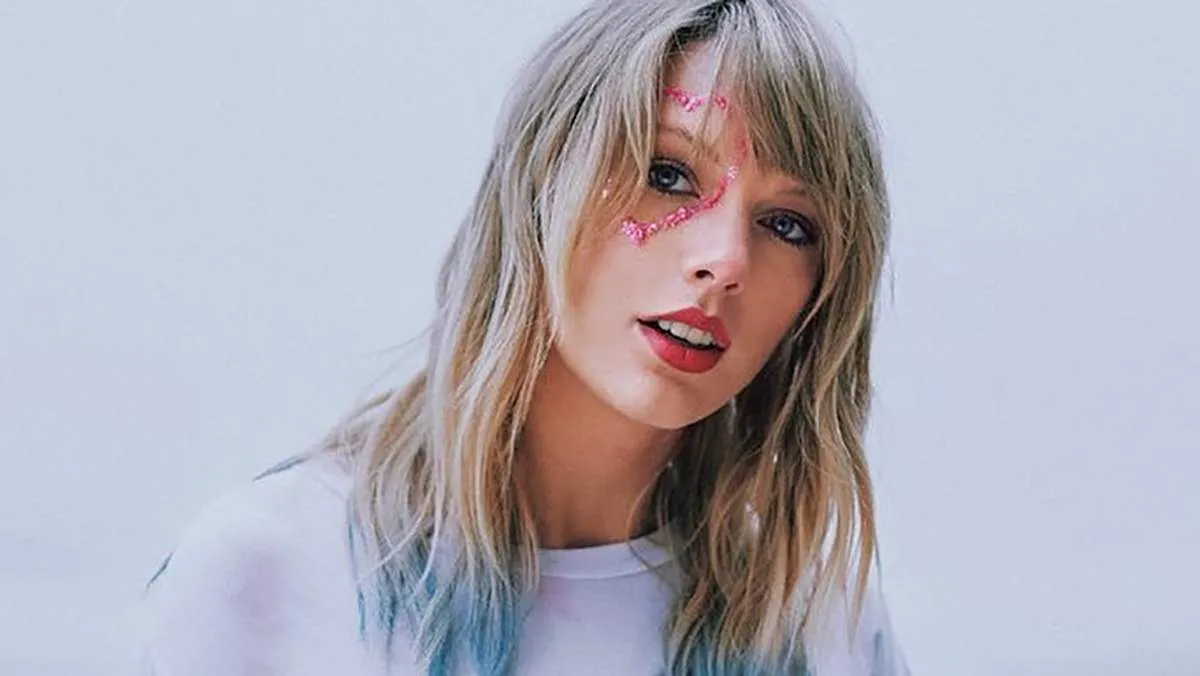 тейлор свіфт булінг тейлор свіфт булінг