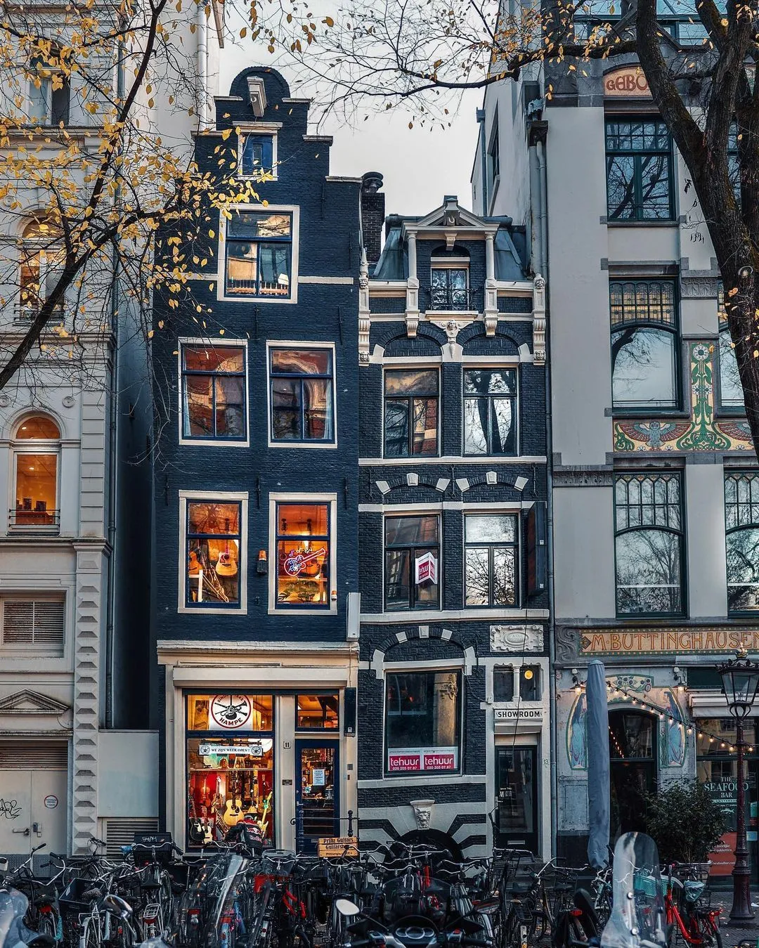 Криві нідерладські будинки  / Фото instagram Bodiek