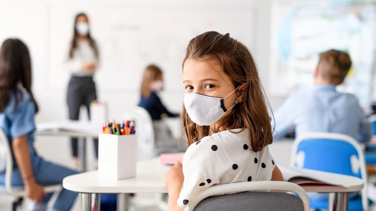 Директор школи несе кримінальну відповідальність за безпеку дітей Директор школи несе кримінальну відповідальність за безпеку дітей