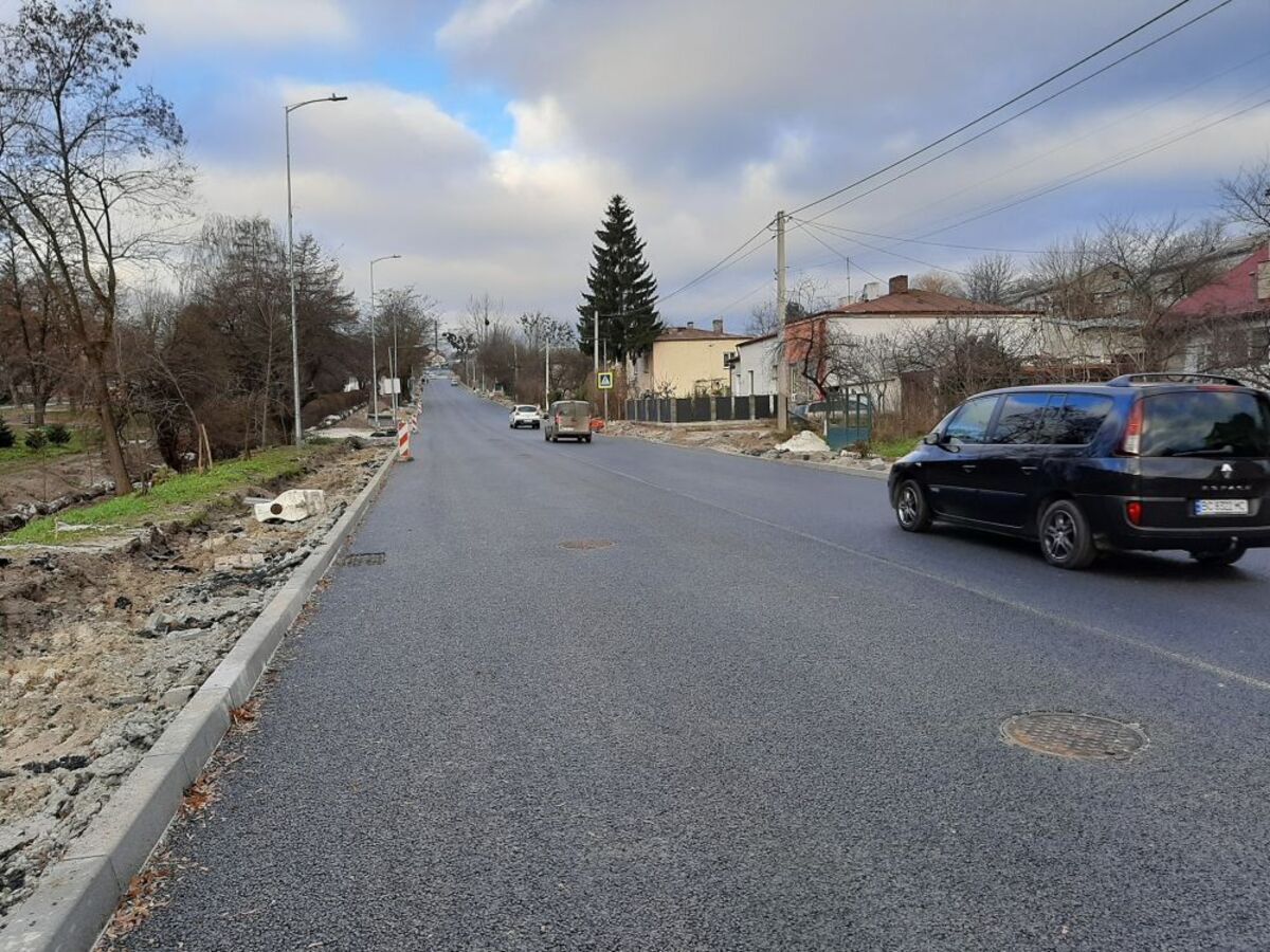 Вулицю Личаківську у Львові відкрили для проїзду: фото Вулицю Личаківську у Львові відкрили для проїзду: фото