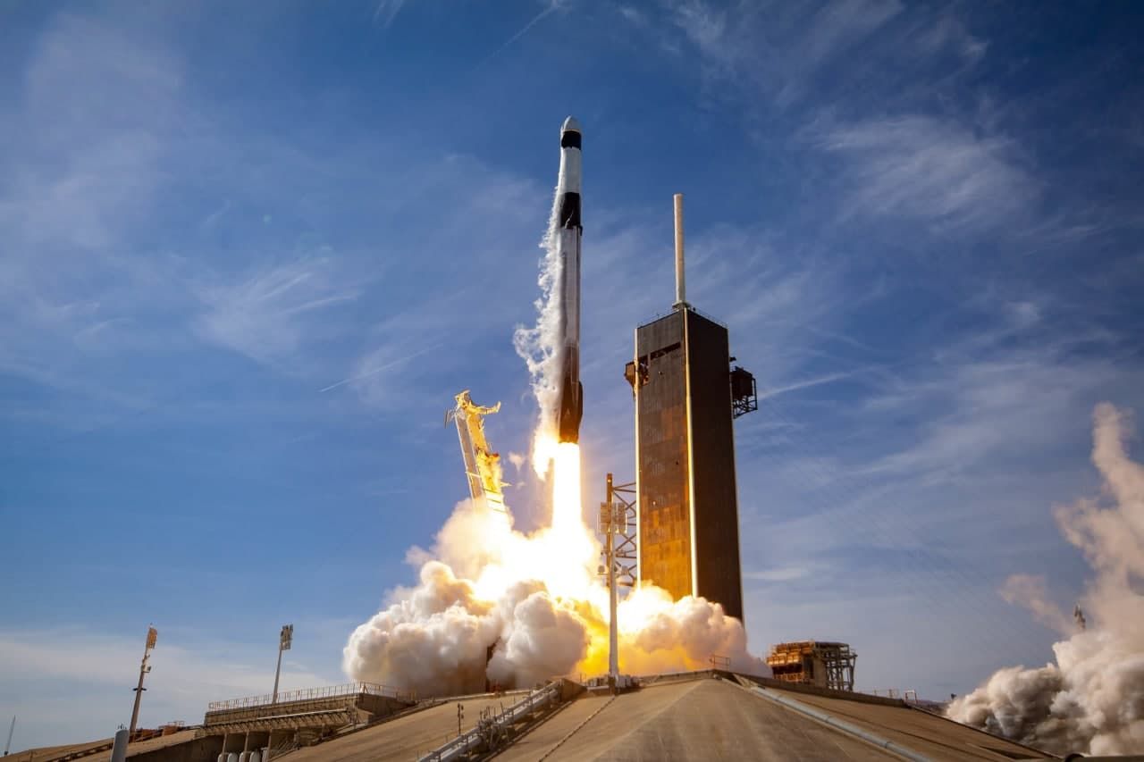 Запуск Dragon SpaceX на МКС: детали об обновленном корабле