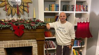 Потап показал, как украсил дом к Рождеству: яркое фото