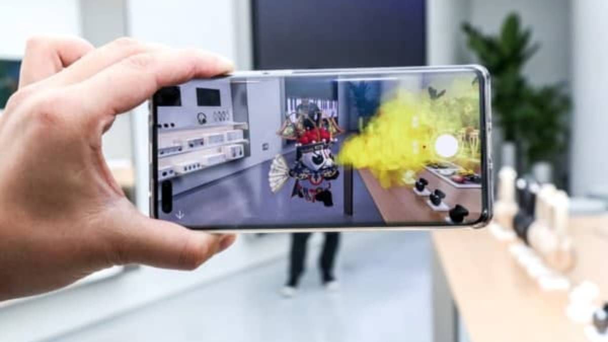 Huawei открыла фирменный магазин с виртуальным помощником Huawei открыла фирменный магазин с виртуальным помощником