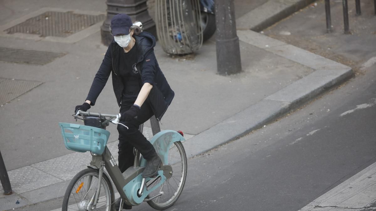 Змінили тактику: Швеція таки запроваджує посилений карантин Змінили тактику: Швеція таки запроваджує посилений карантин