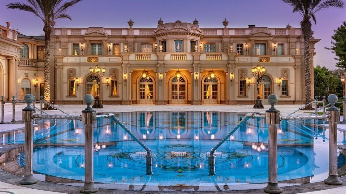 Належить олігарху з Маріуполя: в Ізраїлі виставили на продаж палац Належить олігарху з Маріуполя: в Ізраїлі виставили на продаж палац