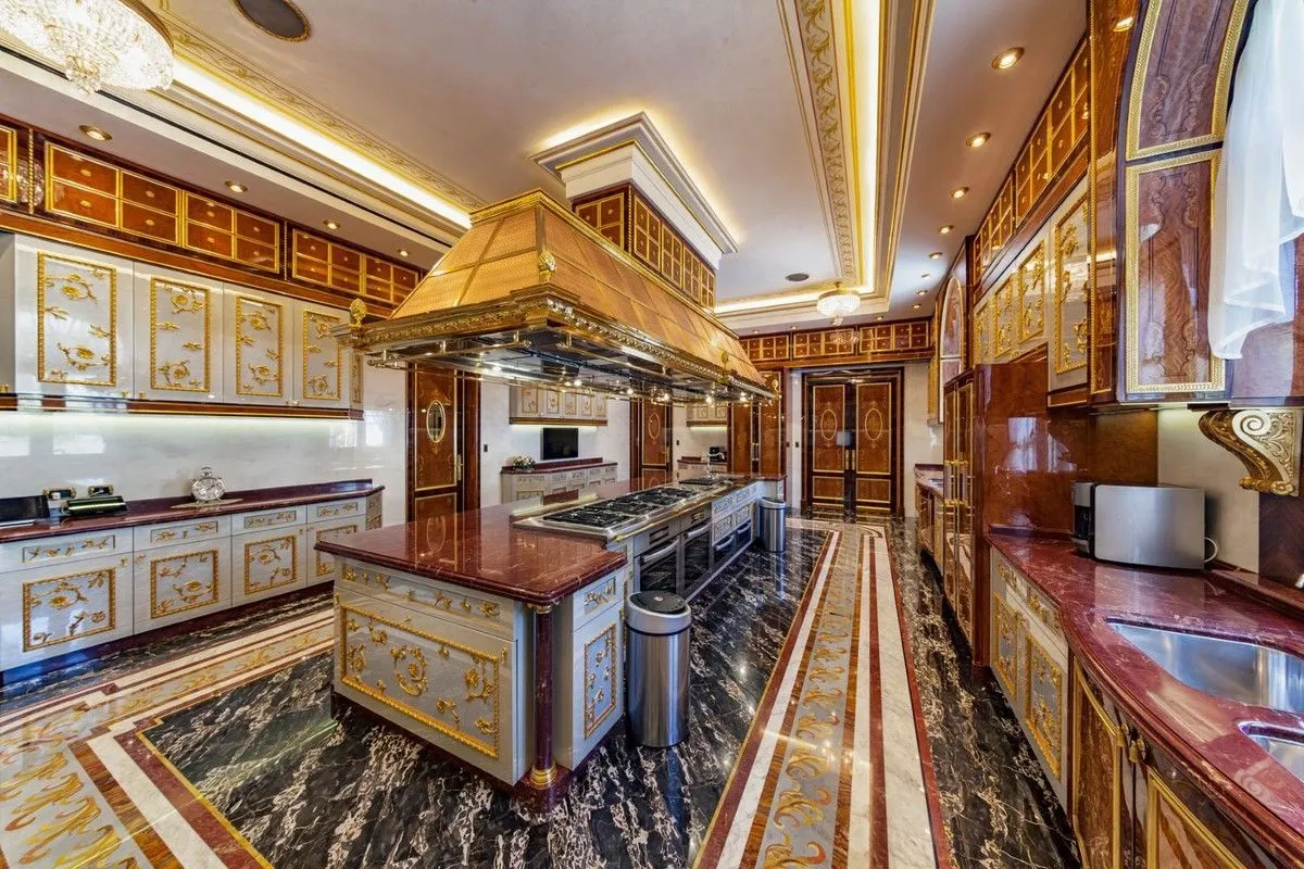 Палац олігарха в Ізраїлі Палац олігарха в Ізраїлі