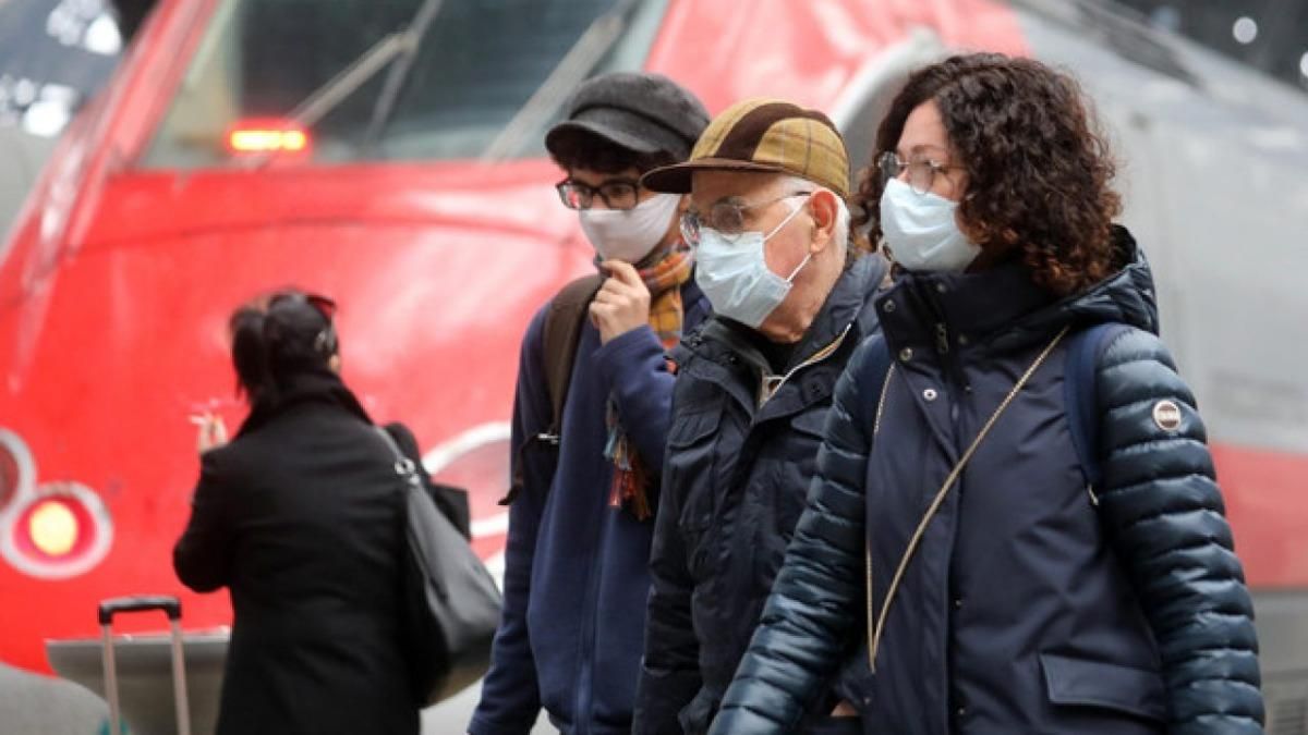 Просят не выходить из дома: в Литве жестко усиливают карантин Просят не выходить из дома: в Литве жестко усиливают карантин