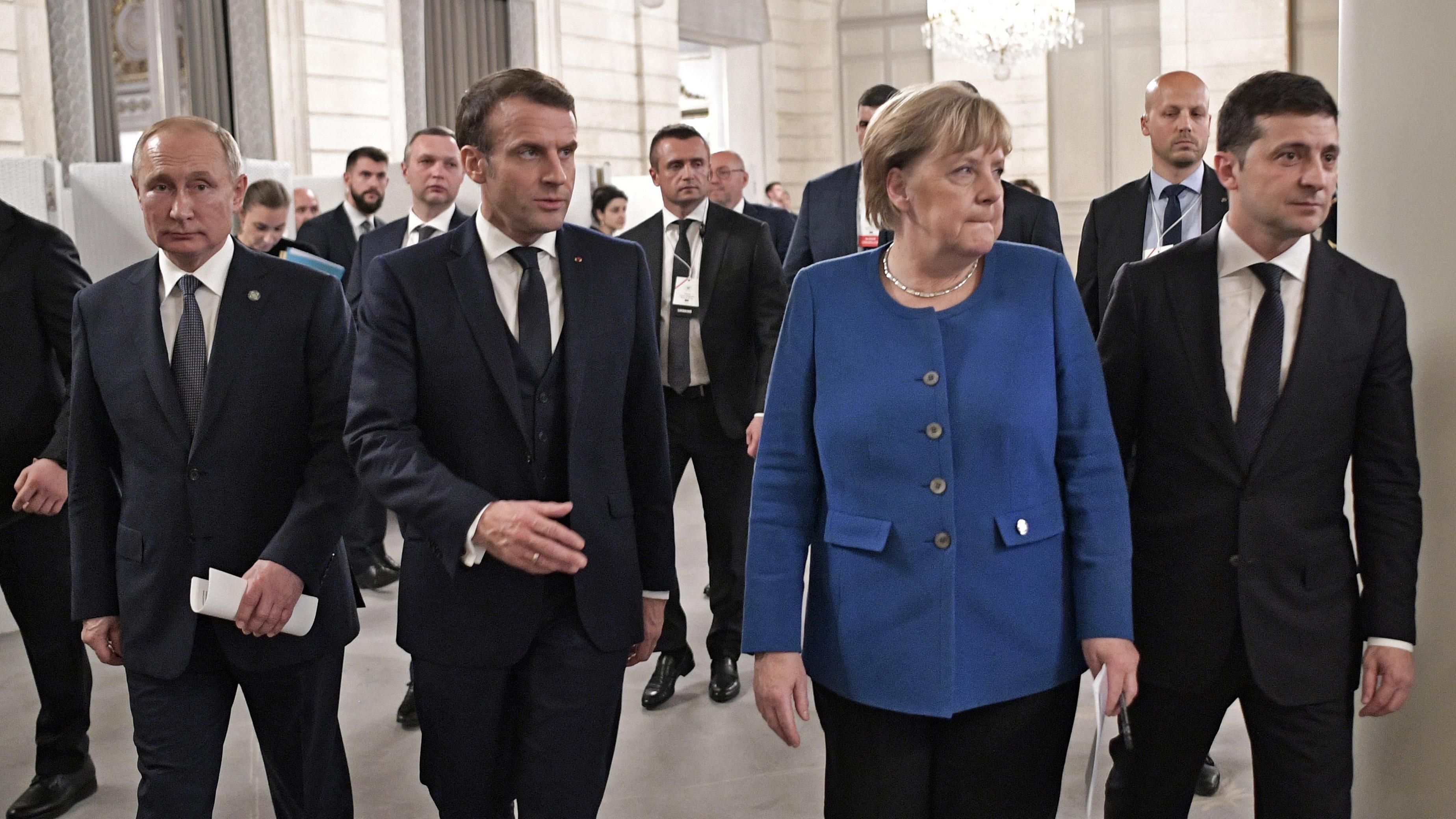 Президент України Володимир Зеленський і українська делегація в ТКГ відреагували на річницю Нормандського саміту в Парижі Президент України Володимир Зеленський і українська делегація в ТКГ відреагували на річницю Нормандського саміту в Парижі