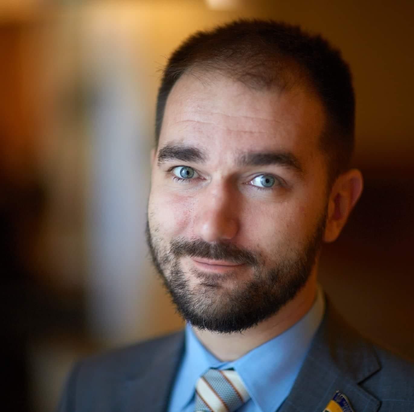 У Києві 09.12.2020 побили депутата Олександра Юрченка У Києві 09.12.2020 побили депутата Олександра Юрченка