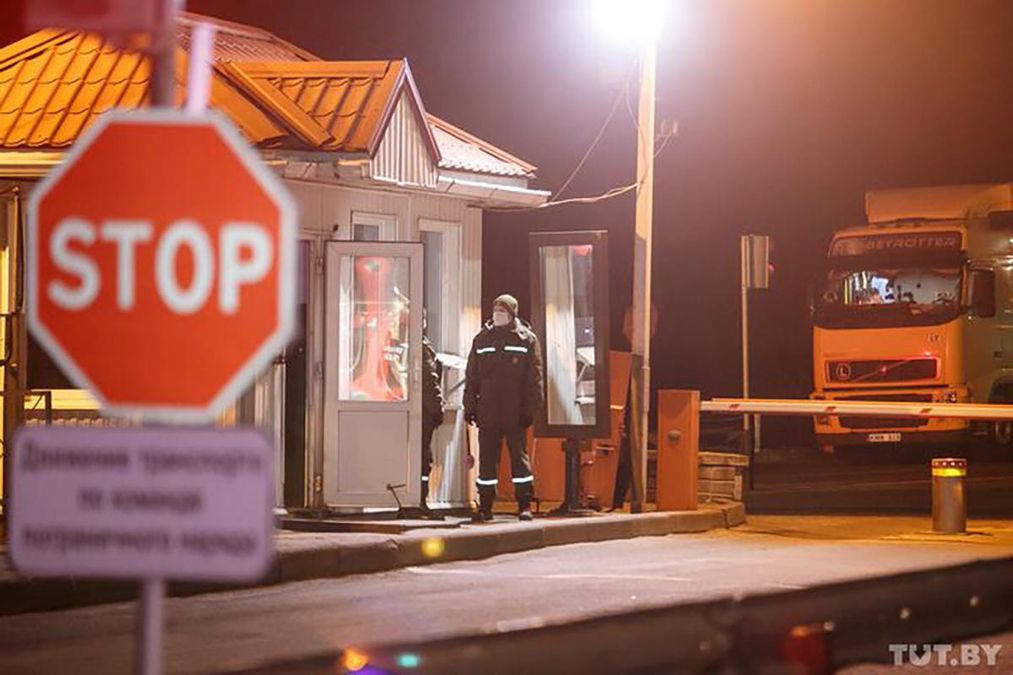 Білорусь закриває наземний кордон на виїзд через COVID-19 Білорусь закриває наземний кордон на виїзд через COVID-19