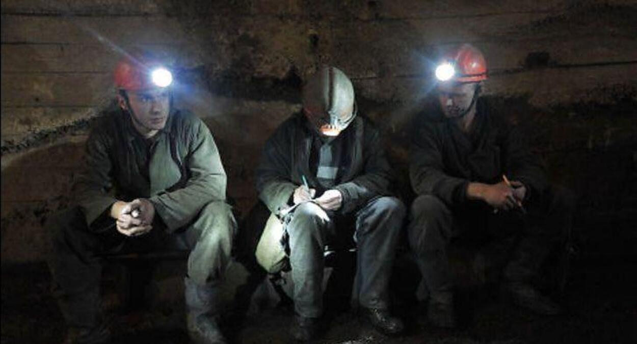 Плохо себя чувствуют: шахтеры шахты Лесная завершили забастовку