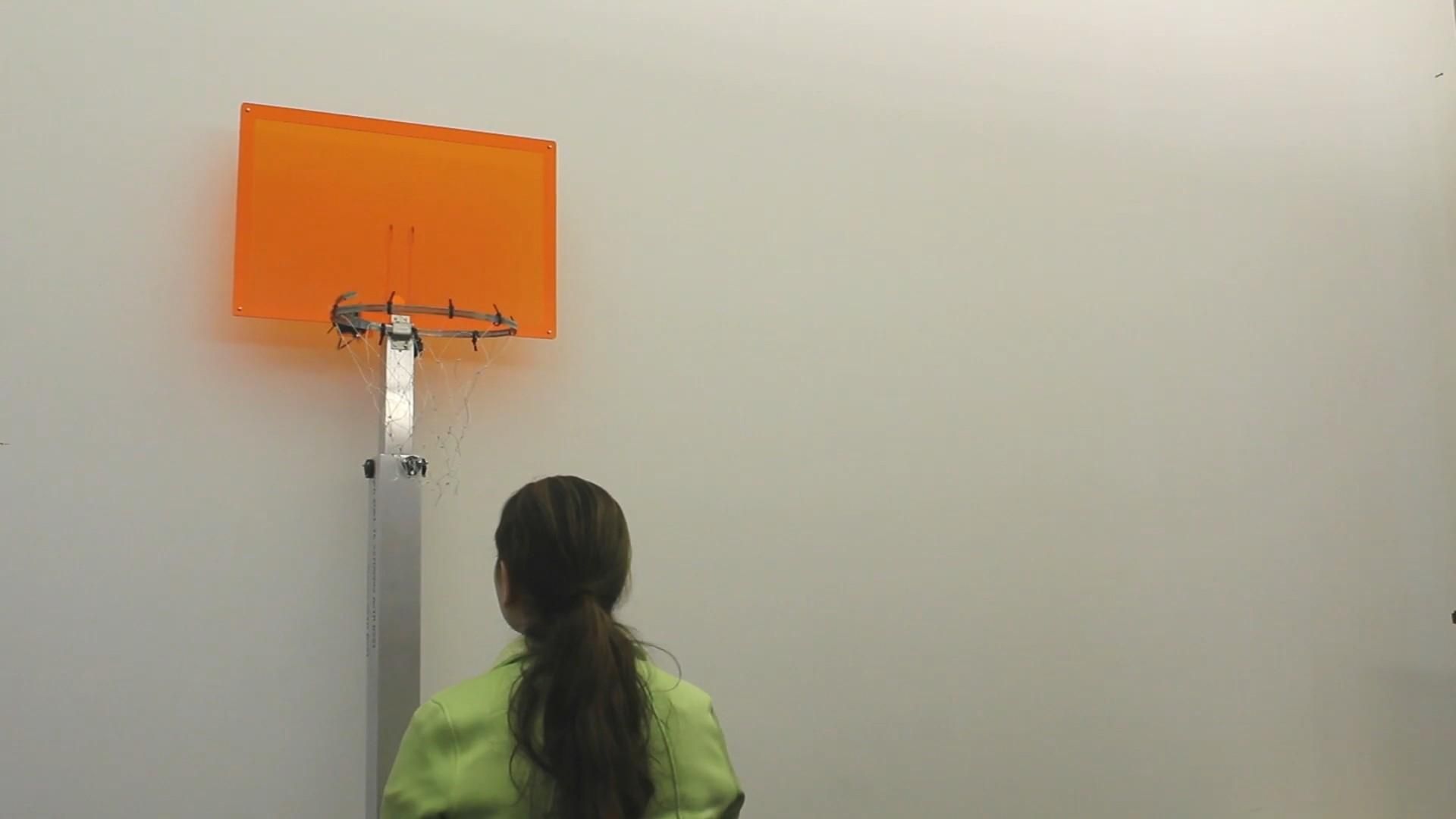 Умная баскетбольная корзина адаптируется к мастерству игроков Умная баскетбольная корзина адаптируется к мастерству игроков