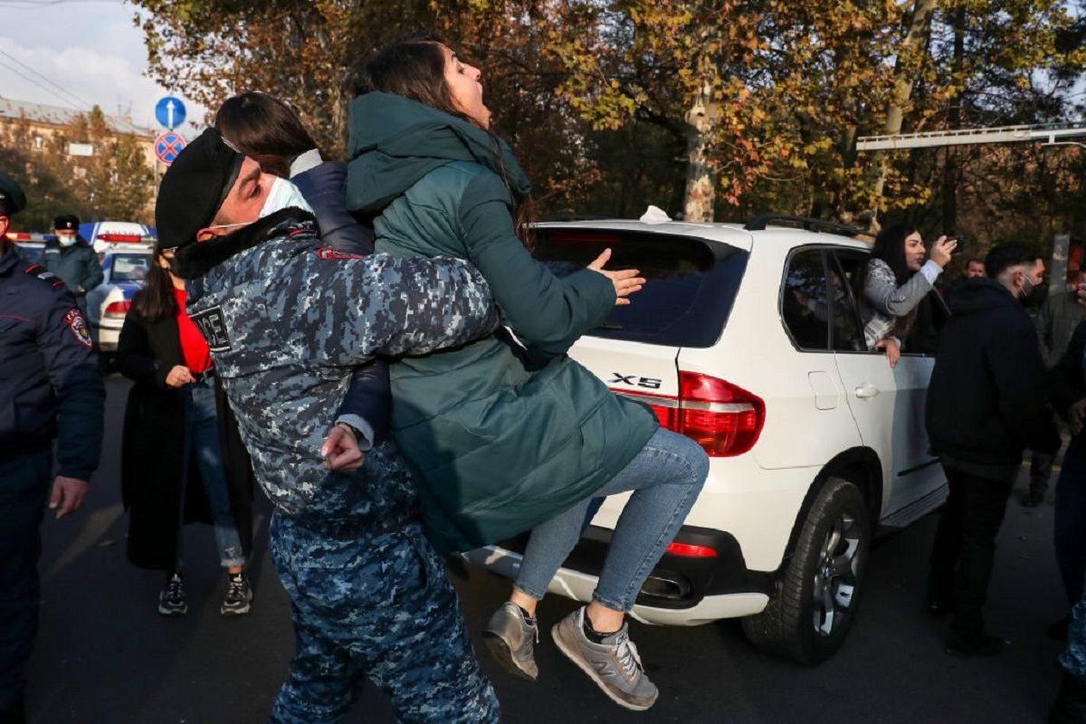 Марш достоинства в Ереване 11 декабря: есть задержанные полицией 