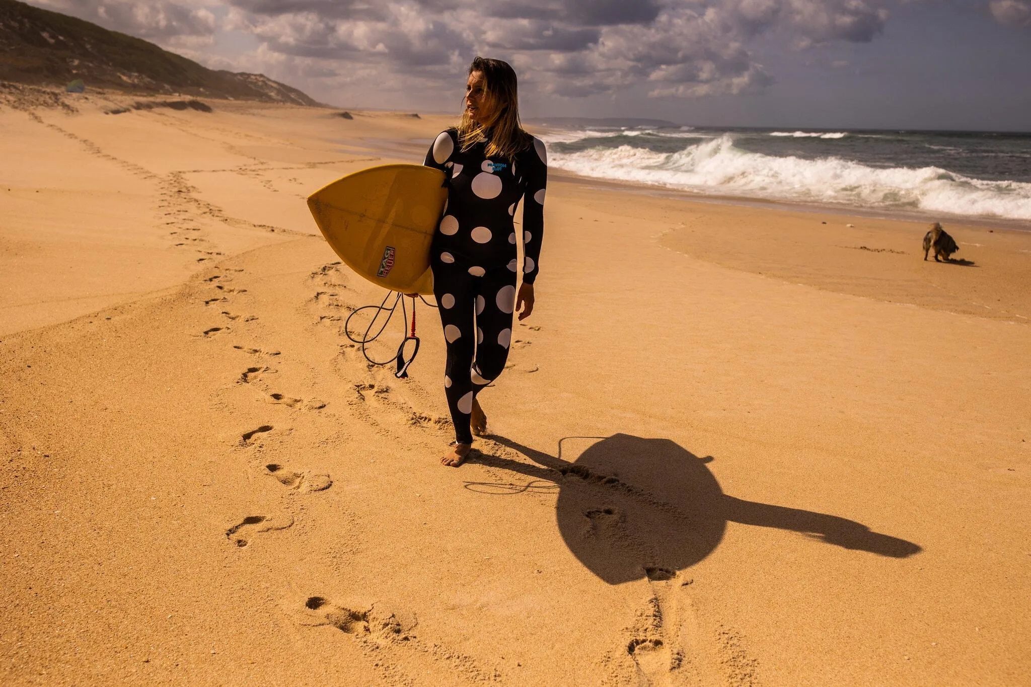 Майя Габейра підкорила найбільшу хвилю 2020 року Майя Габейра підкорила найбільшу хвилю 2020 року