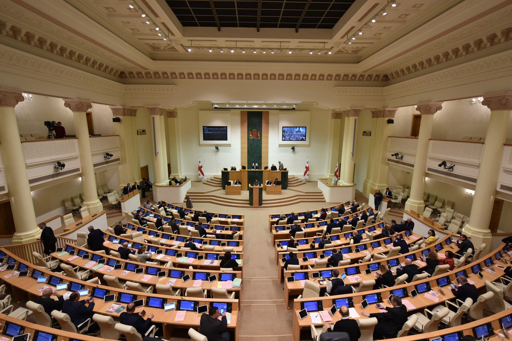 У Грузії розпочав свою роботу новий парламент