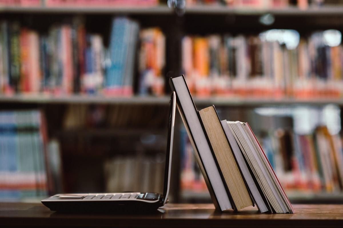 Как уберечься от неприятностей в интернете: ТОП-5 книг о жизни онлайн