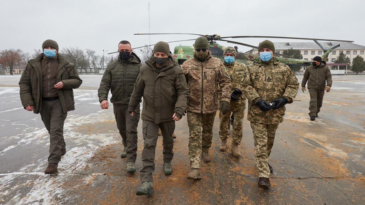 Зеленский 12 декабря 2020 посетил центр Сухопутный войск Десна: что уникального показали президенту – фото