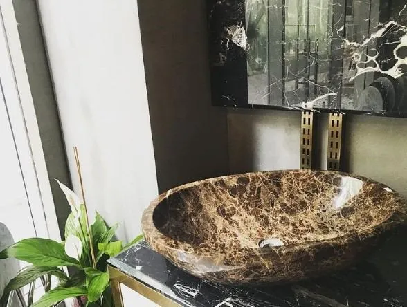 Мармур у ванні Мармур у ванні