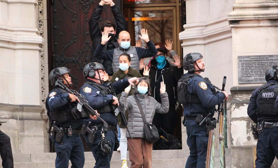 У Нью-Йорку сталася стрілянина під час різдвяного шоу