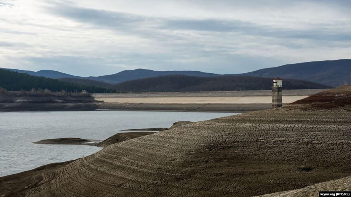 В оккупированной Ялте планируют выкачивать воду с озера: детали