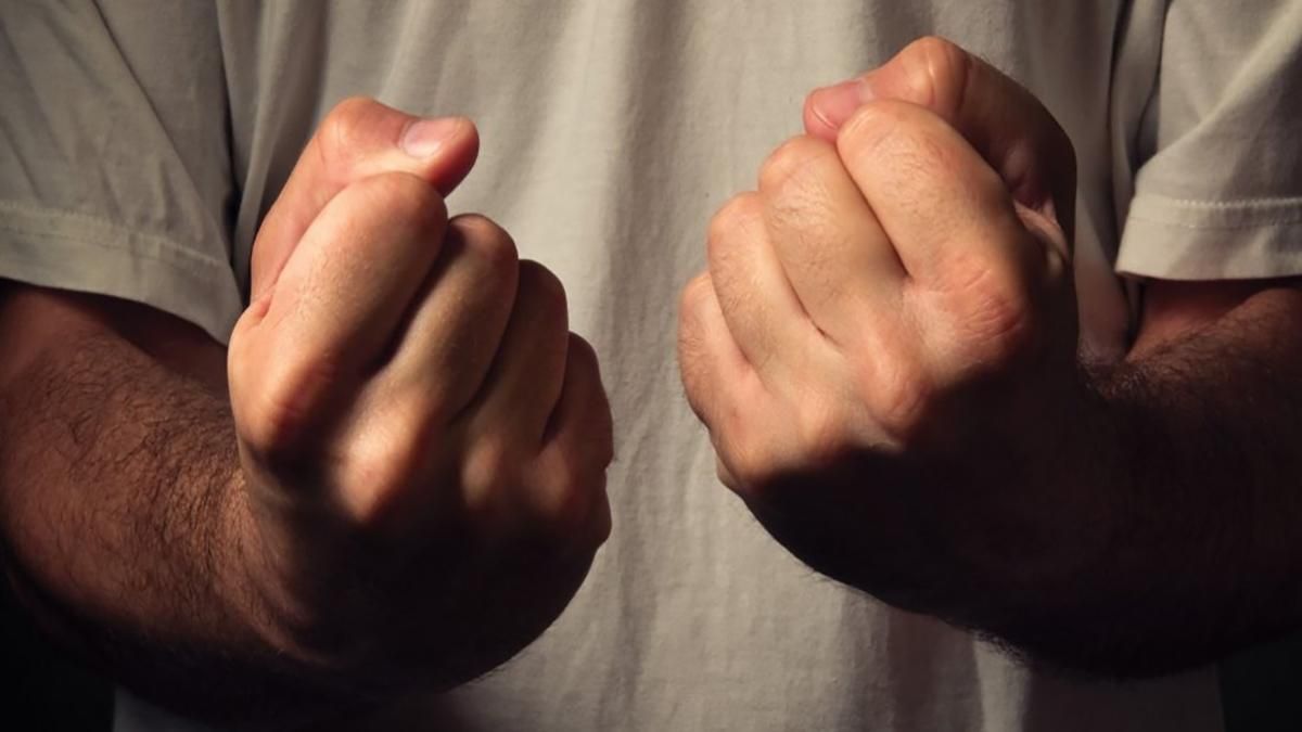 У Росії п’яний чоловік зламав ніс дитячій лікарці: фото У Росії п’яний чоловік зламав ніс дитячій лікарці: фото