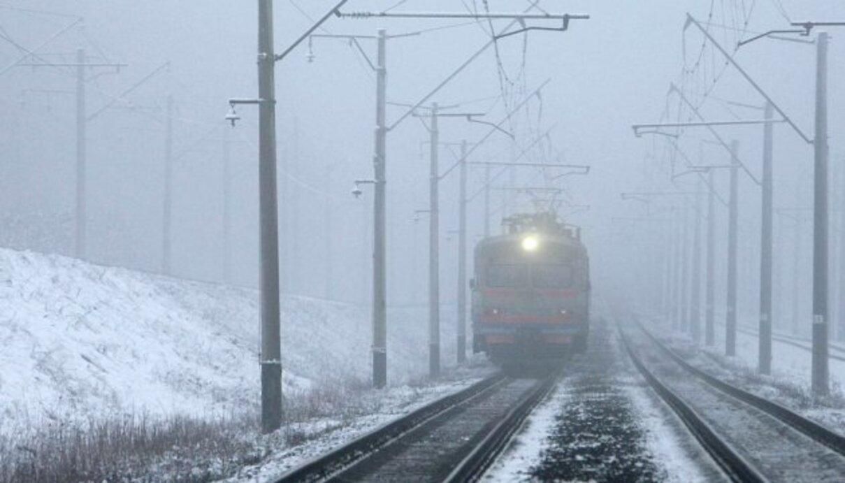 В Україні збої у графіку потягів через негоду 14.12.2020: перелік