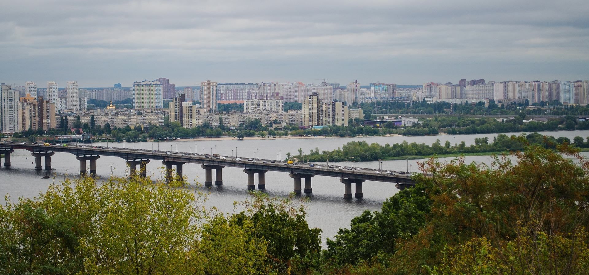 В Киеве предлагают ввести мораторий на строительство в зеленых зонах