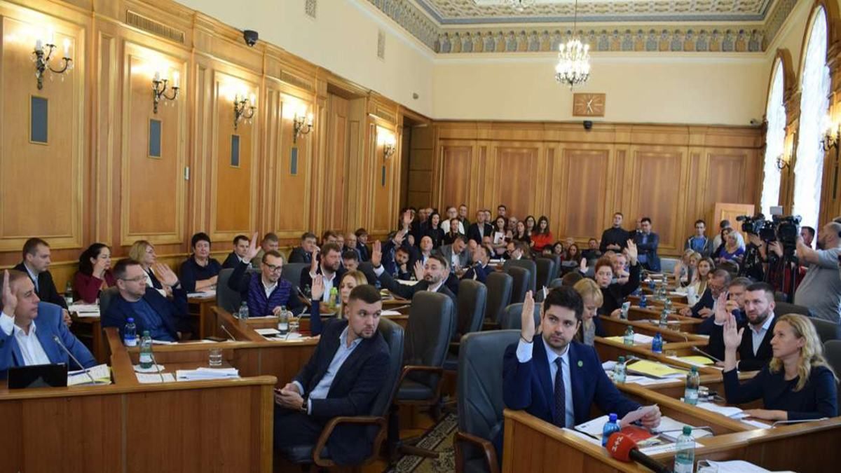 Комитет одобрил законопроект о продлении статуса Донбасса