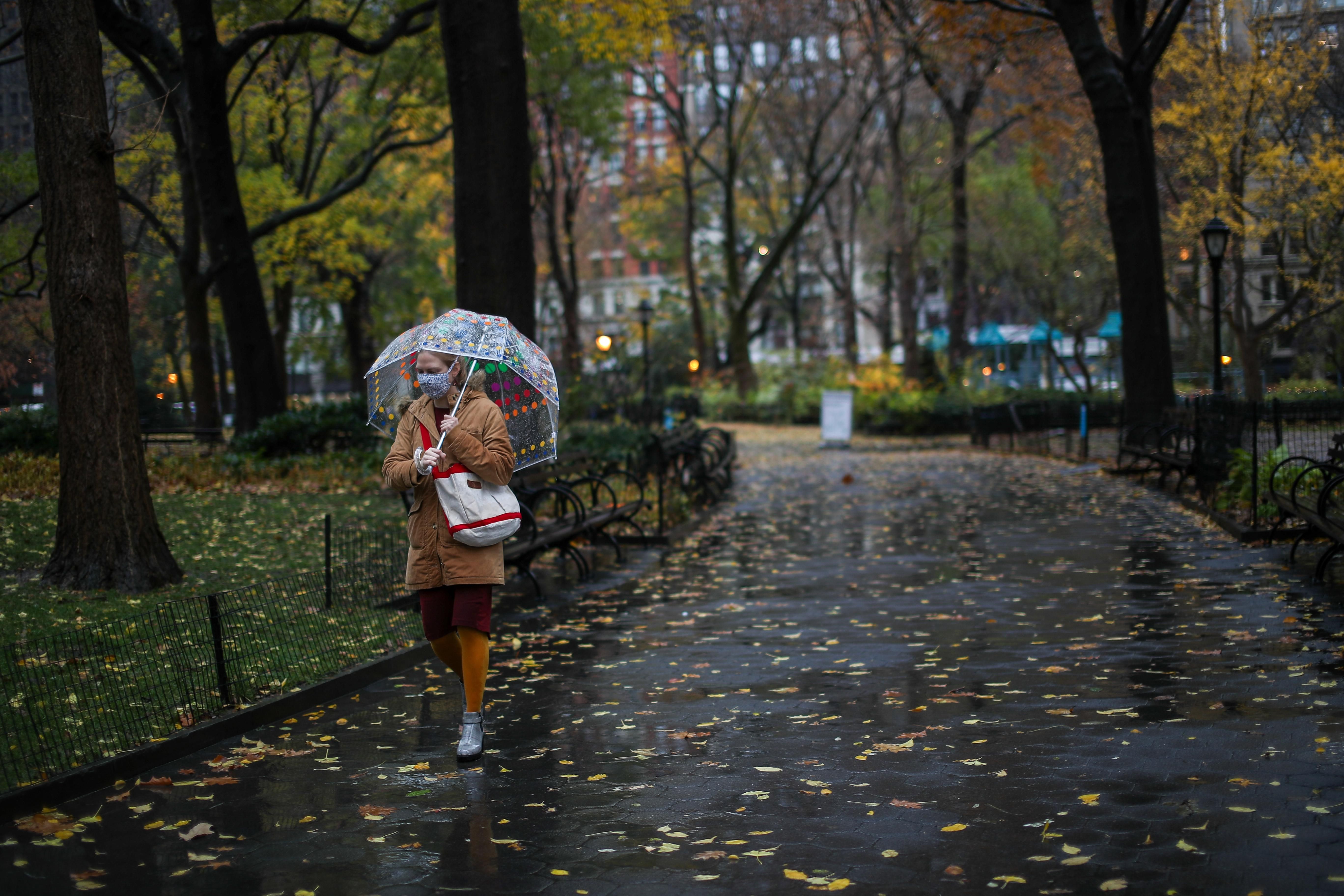 Листопад став другим найтеплішим місяцем за останні 140 років Листопад став другим найтеплішим місяцем за останні 140 років
