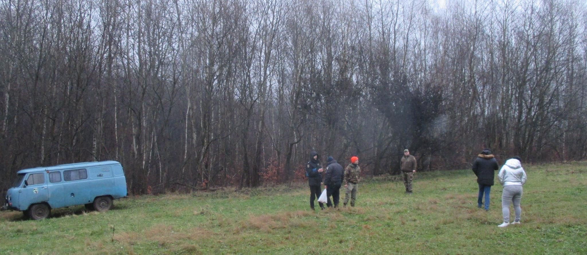 Женщину, которую 2 месяца назад объявили в розыск, нашли мертвой в лесу: фото Женщину, которую 2 месяца назад объявили в розыск, нашли мертвой в лесу: фото