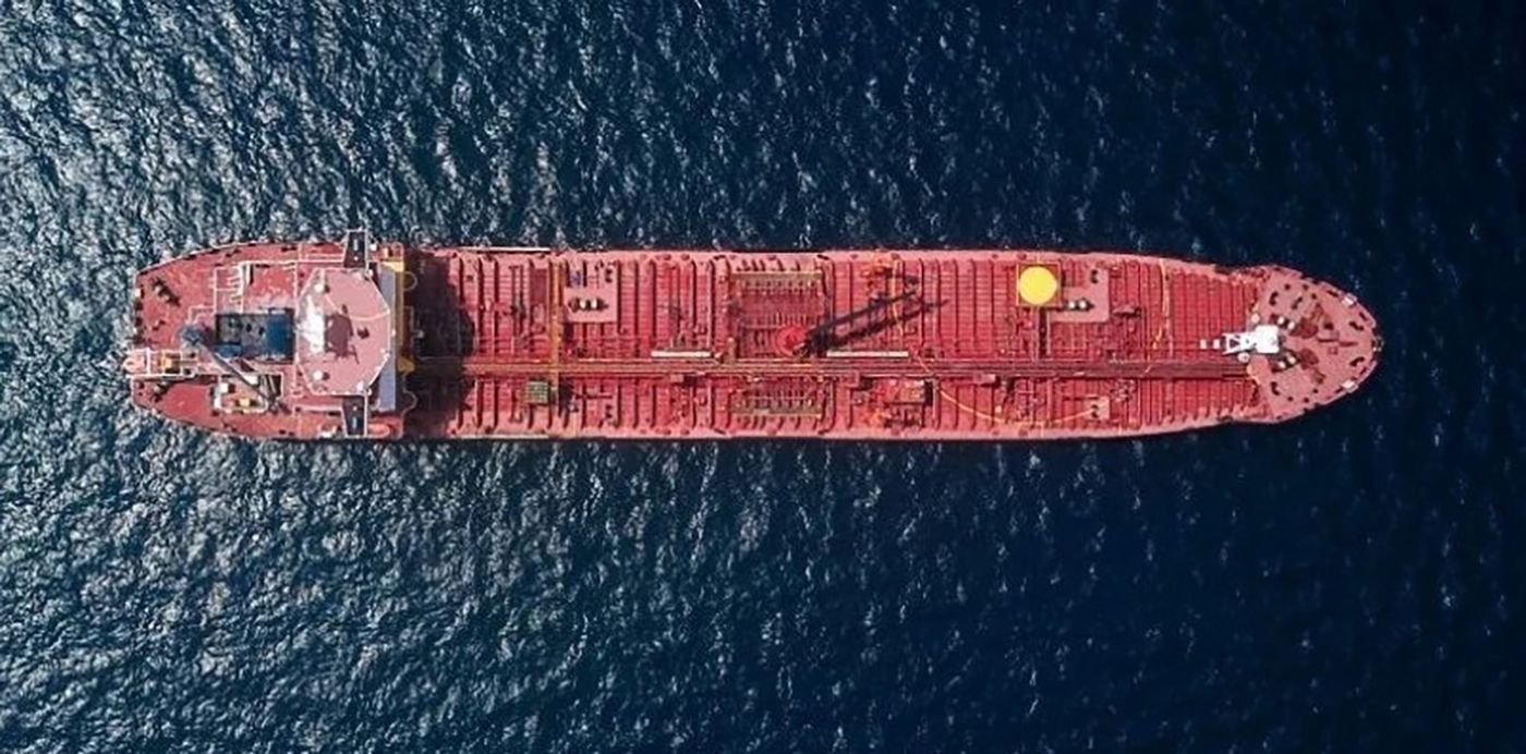 В Червоному морі відбувся розлив нафти через покинутий танкер