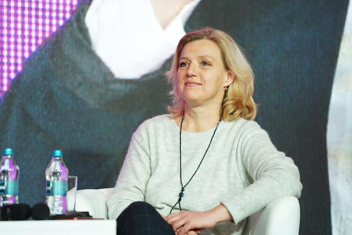 Кто это Юлия Лапутина – биография министра по делам ветеранов Кто это Юлия Лапутина – биография министра по делам ветеранов