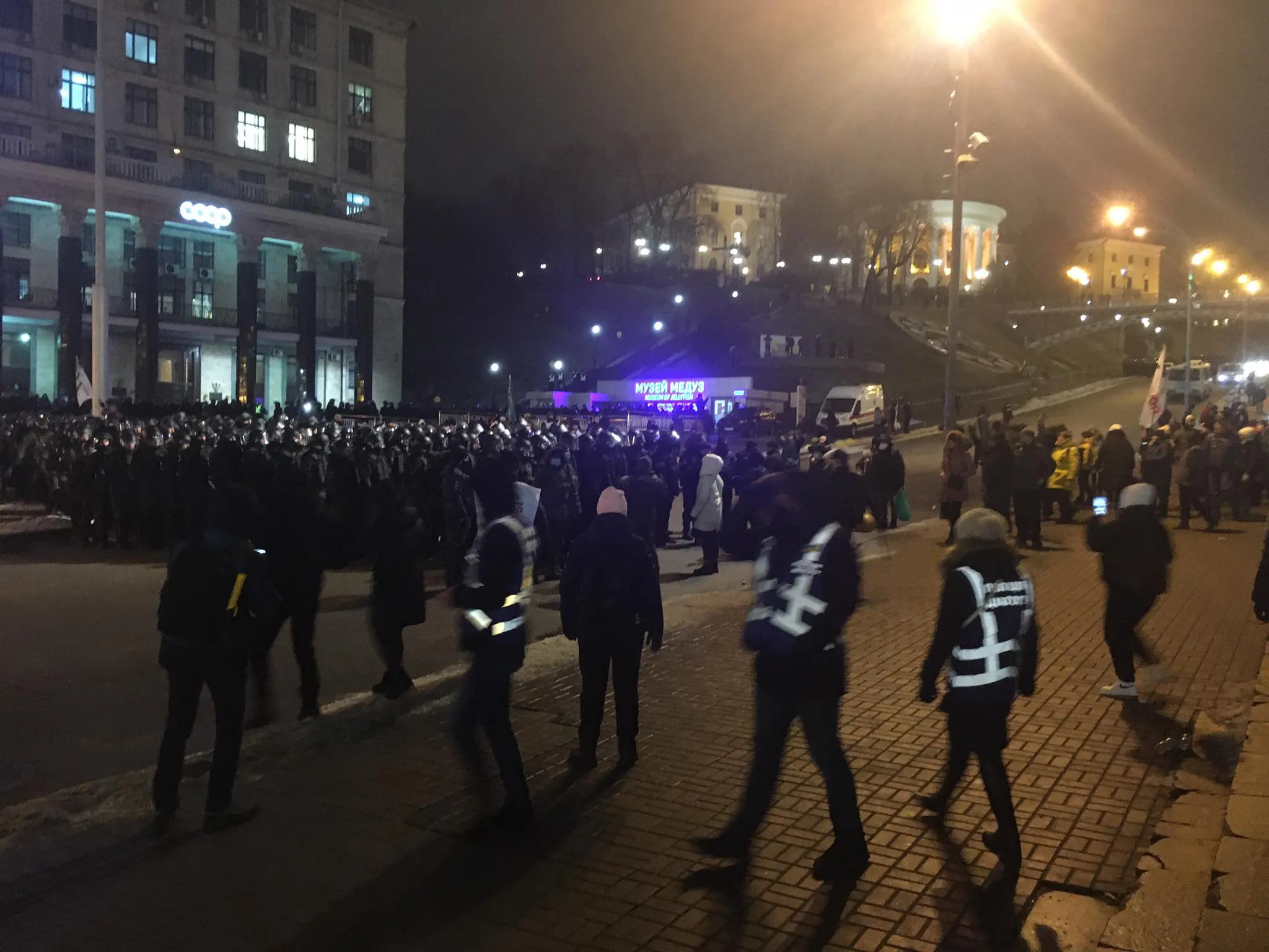 після штурму наметового містечка ФОПів у Києві після штурму наметового містечка ФОПів у Києві