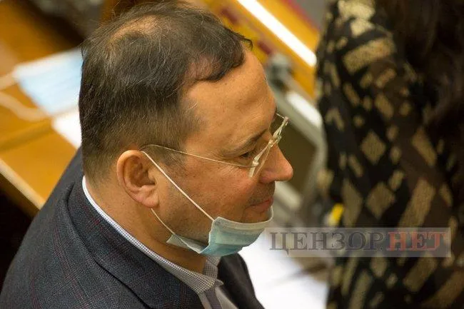 Колюх на засіданні парламенту Колюх на засіданні парламенту