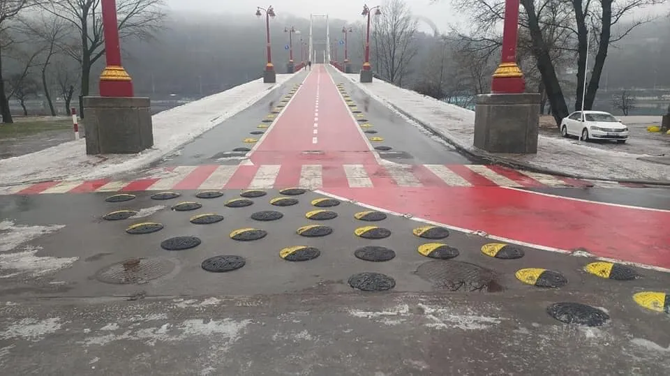 Ось так виглядають ці запобіжники / Фото Александра Шурега facebook.com/Shuregua Ось так виглядають ці запобіжники / Фото Александра Шурега facebook.com/Shuregua